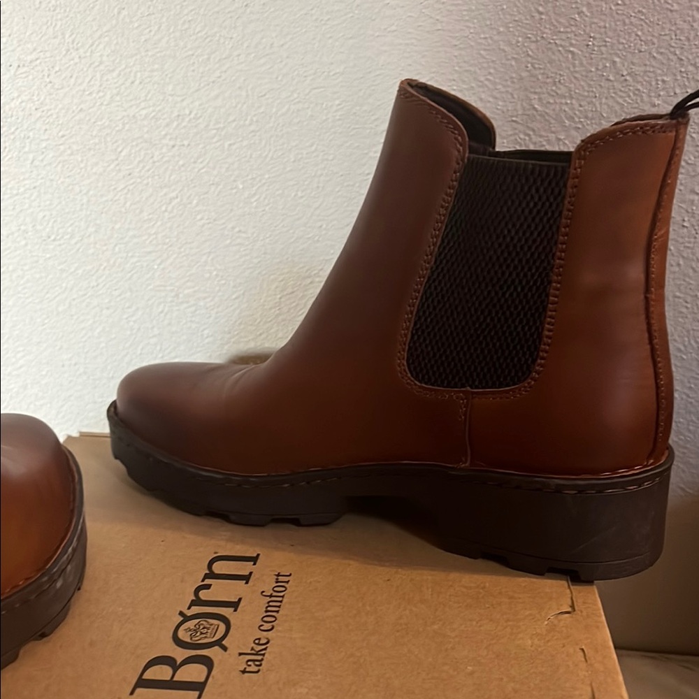 Born 🌟HP🌟 Brown Leather Ankle Boot Women’s Boots - Picture 5 of 7